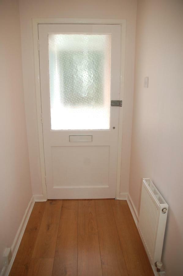 3 Bedroom Apartment Coventry - Hosted By Coventry Accommodation Exterior photo